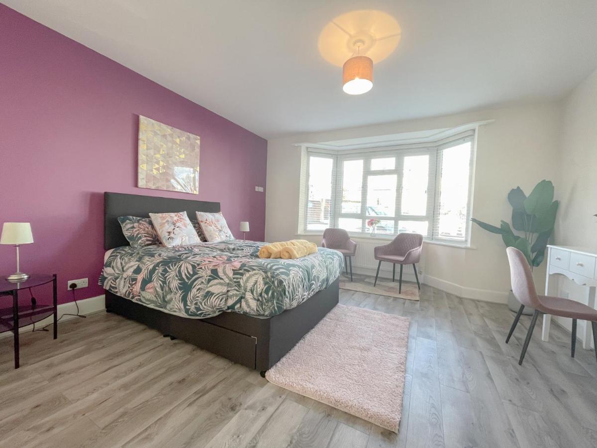 Large 3 Bedroom & 2 Bath - Ground Floor With Parking ボーンマス エクステリア 写真